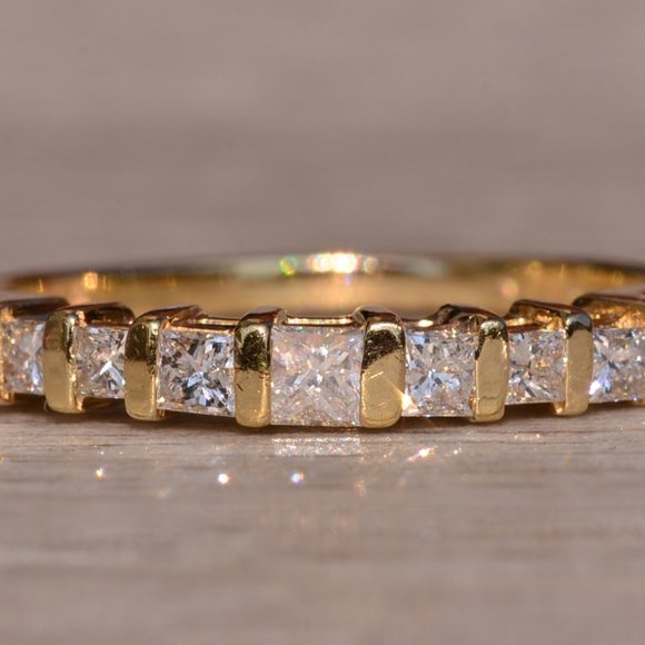 Bar Set Princess Cut Natural Diamond Ring in Yellow Gold